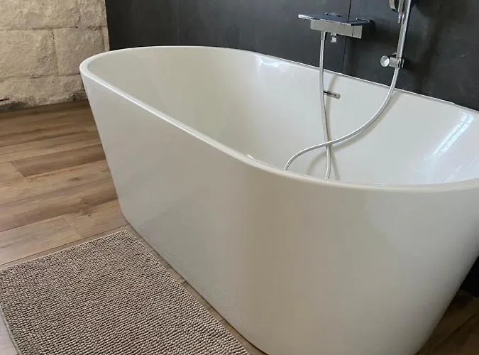 Apartamento Loft Spacieux Au Coeur Des Remparts D'aigues-mortes *